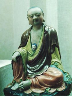 台北・善導寺のそっくりさん伯龍仏像